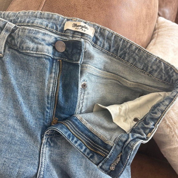 Wrangler Blue Flare Jeans - Picture 11 of 15